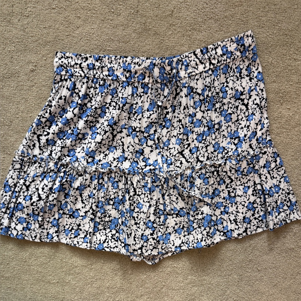 Floral Print Skort in Blue and White